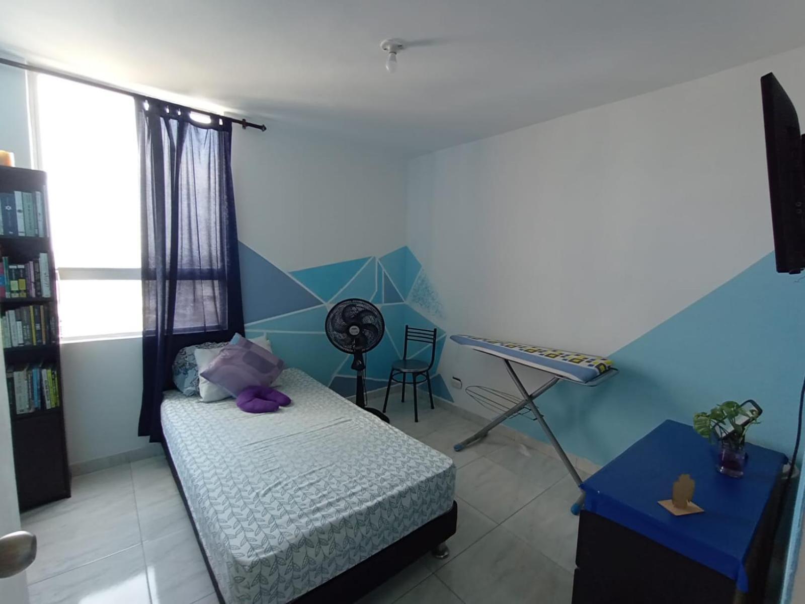 Cuarto En De La Candelaria-cerca A La Terminal De Transportes Cartagena